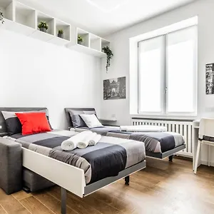 https://city-life-house-red-san-siro-duomo.it-lombardy.com