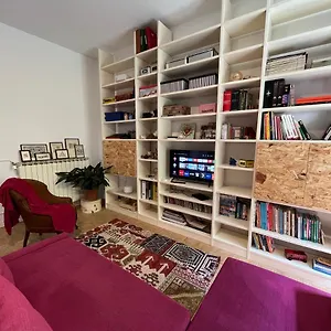 https://giusti-flat-chinatown.it-lombardy.com