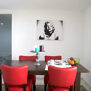 https://la-casetta-rossa.hotels-amalfi.com